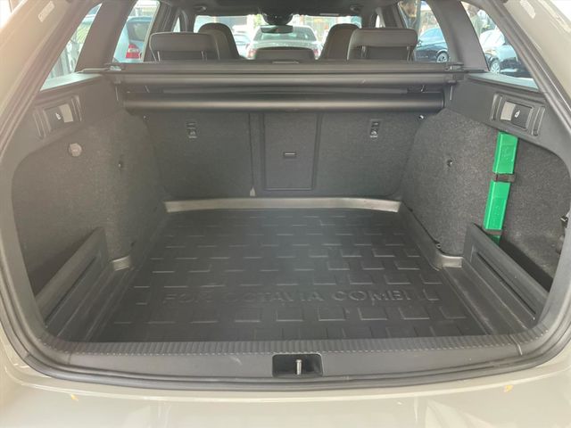 OCTAVIA COMBI RS  第20張相片
