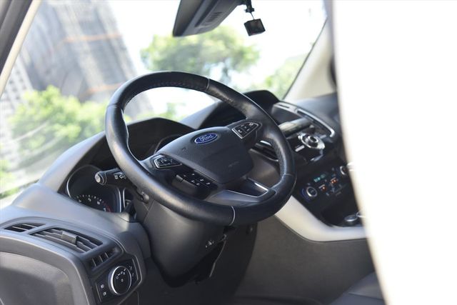 【鋐基汽車】FORD FOCUS 5門  第7張相片