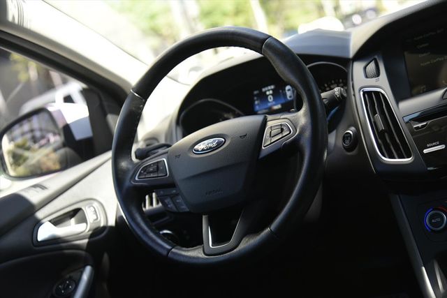 【鋐基汽車】FORD FOCUS 5門  第9張相片