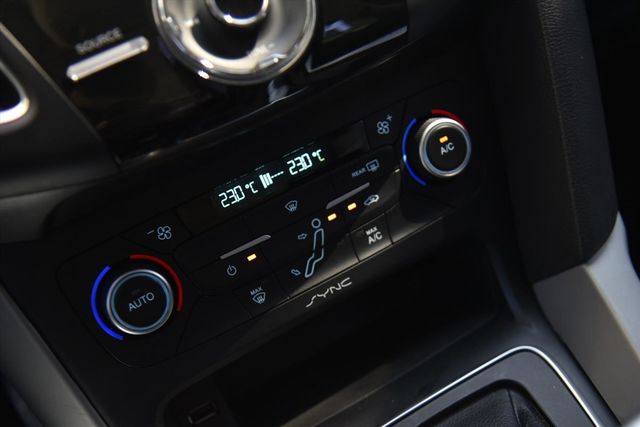【鋐基汽車】FORD FOCUS 5門  第11張相片