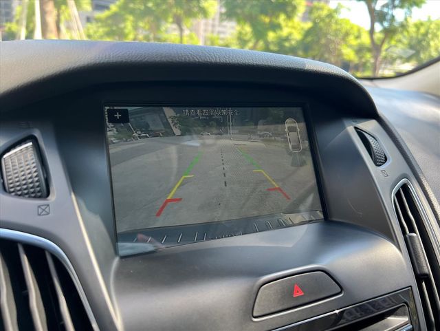 【鋐基汽車】FORD FOCUS 5門  第15張相片