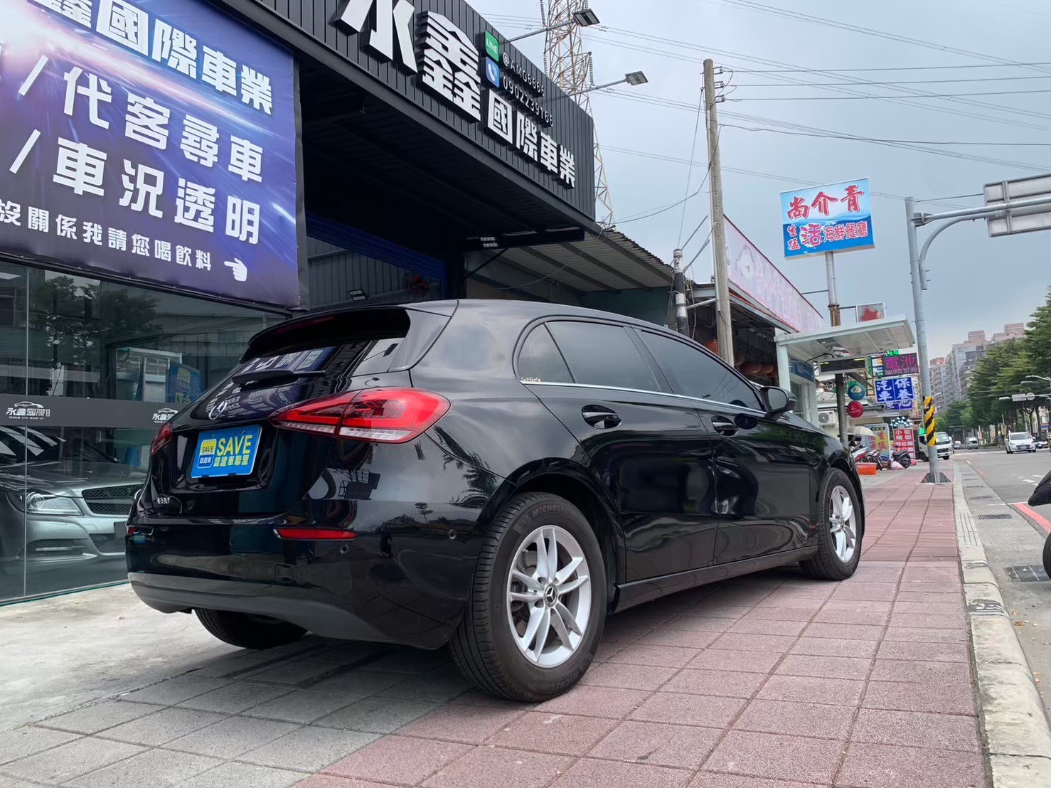 2019 BENZ A180  便宜入門級BENZ  第4張相片