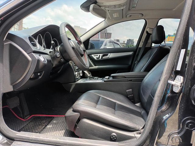 M-BENZ C200  第5張相片