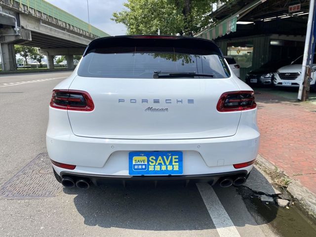 PORSCHE MACAN  第3張相片