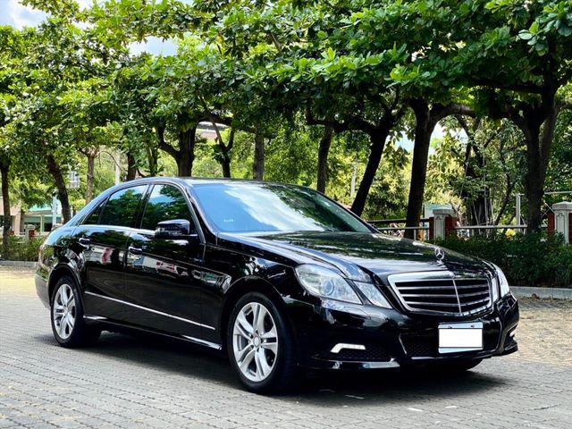 2010年 BENZ E200 CGI  第1張相片
