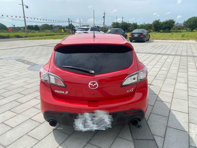 2010年Mazda 3 2.0s 五門  第5張相片
