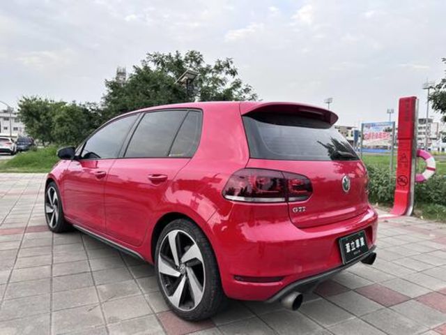 VOLKSWAGEN福斯 GOLF GTI  第5張相片