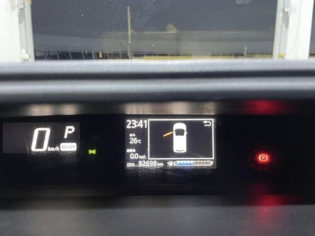 TOYOTA豐田 PRIUS C  第7張相片