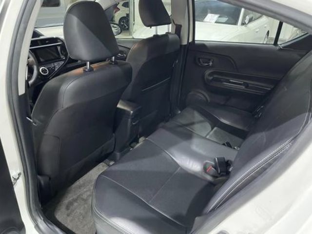 TOYOTA豐田 PRIUS C  第15張相片