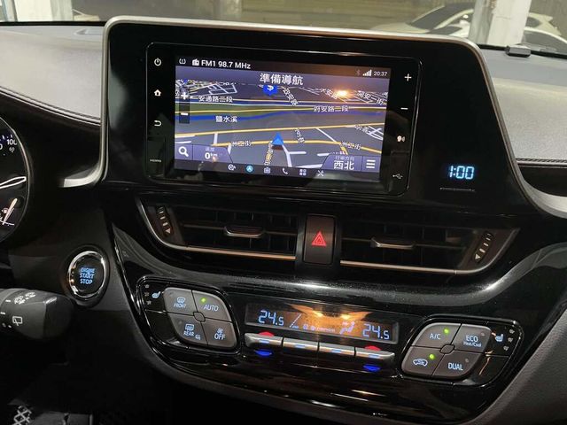 TOYOTA豐田 C-HR  第9張相片