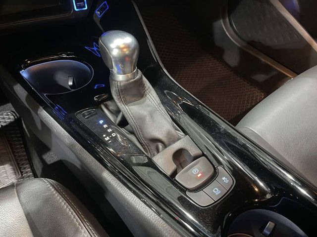TOYOTA豐田 C-HR  第12張相片