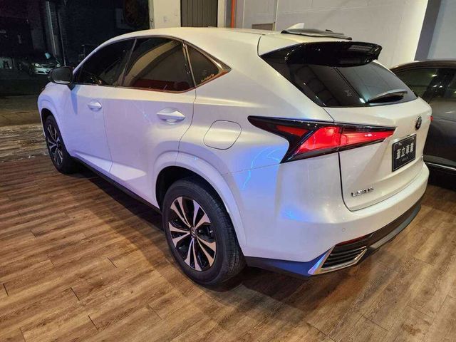LEXUS凌志 NX200  第5張相片