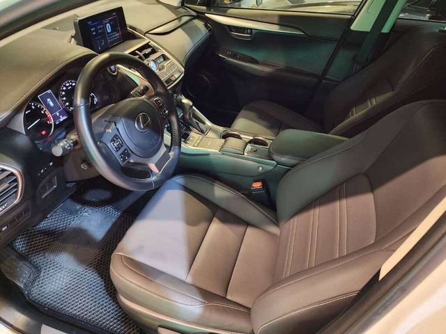 LEXUS凌志 NX200  第8張相片