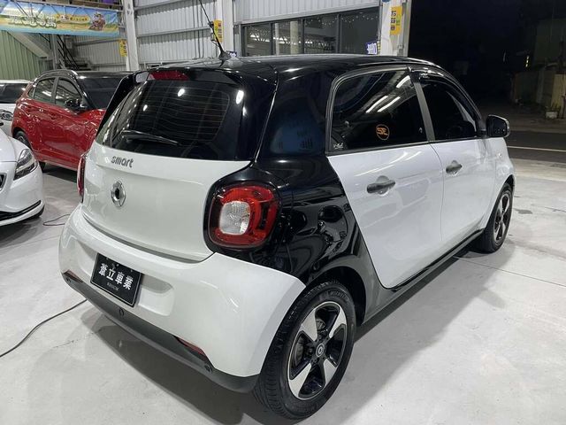 SMART斯麥特 FORFOUR  第5張相片