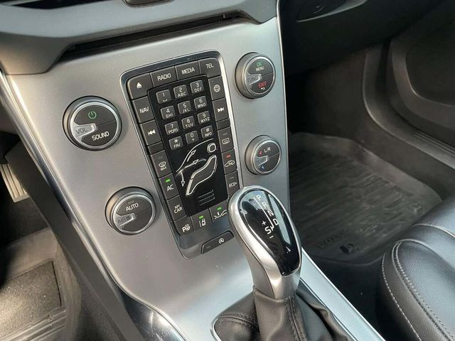VOLVO富豪 V40  第21張相片