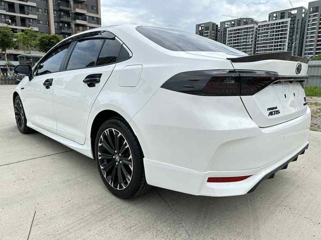 TOYOTA豐田 COROLLA ALTIS HYBRID  第3張相片