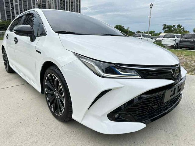 TOYOTA豐田 COROLLA ALTIS HYBRID  第5張相片