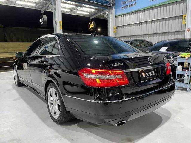 M-BENZ賓士 E200  第5張相片