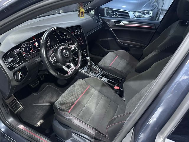 VOLKSWAGEN福斯 GOLF GTI  第9張相片