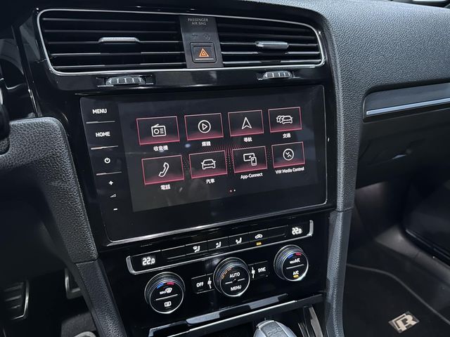 VOLKSWAGEN福斯 GOLF GTI  第11張相片