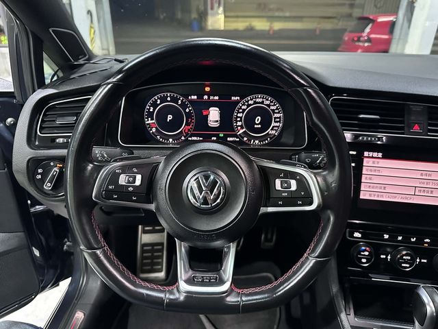 VOLKSWAGEN福斯 GOLF GTI  第12張相片