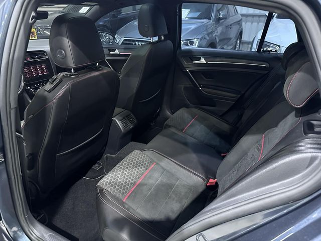 VOLKSWAGEN福斯 GOLF GTI  第14張相片