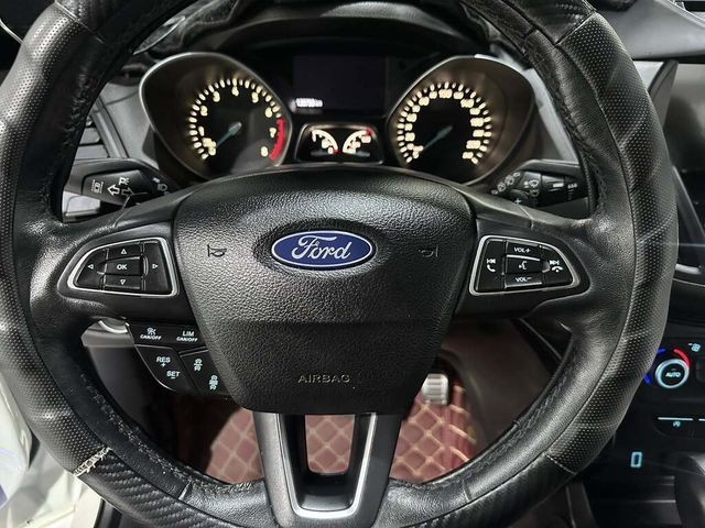 FORD福特 KUGA  第11張相片