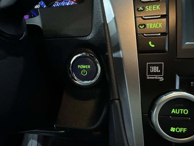 TOYOTA豐田 CAMRY HYBRID  第18張相片