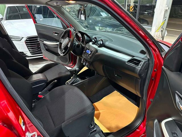 SUZUKI鈴木 SWIFT  第13張相片