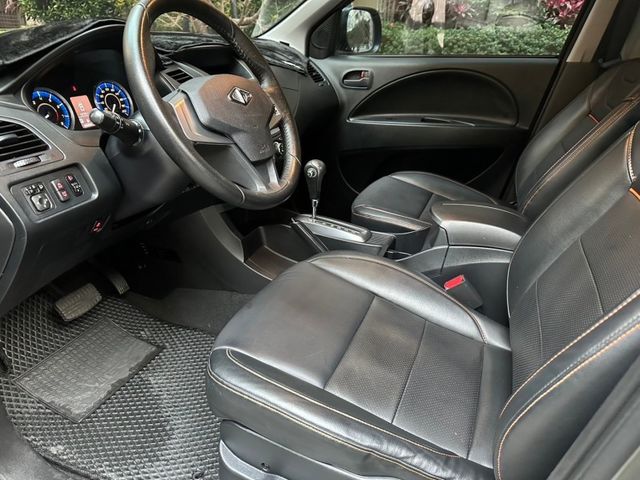 Mitsubishi Zinger  第10張相片