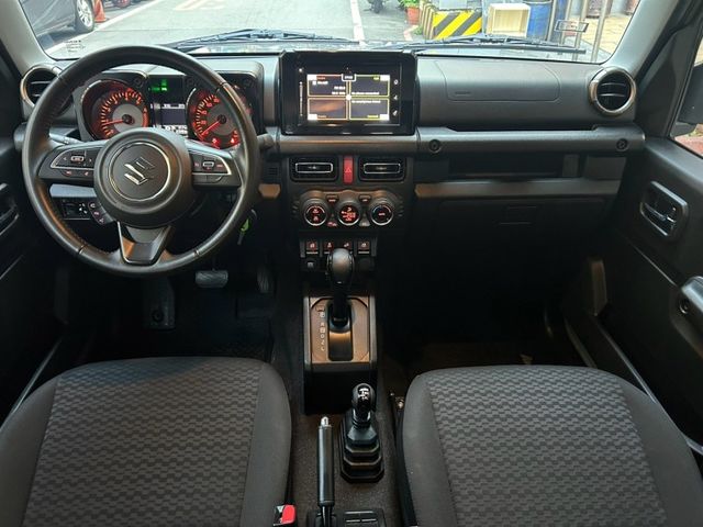 Suzuki Jimny  第3張相片