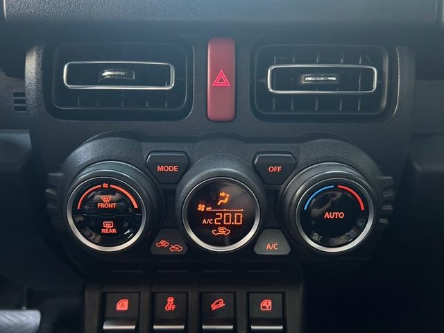 Suzuki Jimny  第15張相片