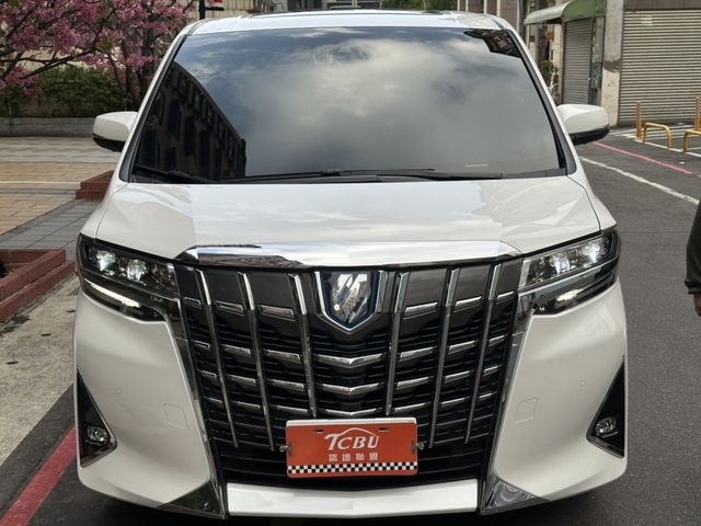 Toyota ALPHARD  第4張相片