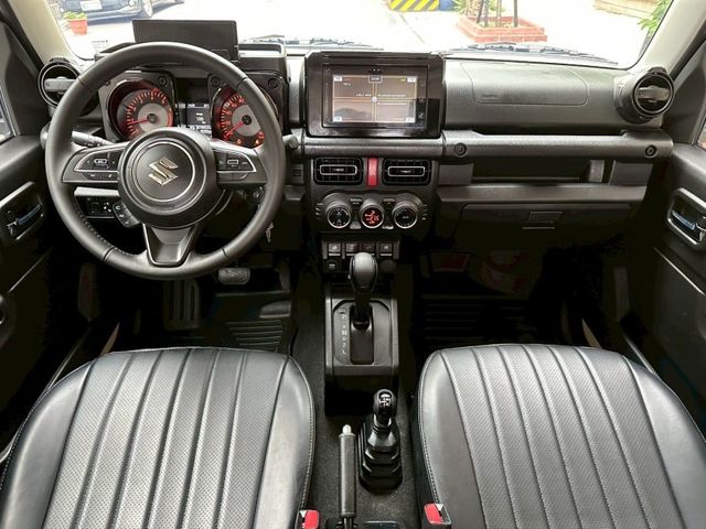 Suzuki Jimny  第3張相片