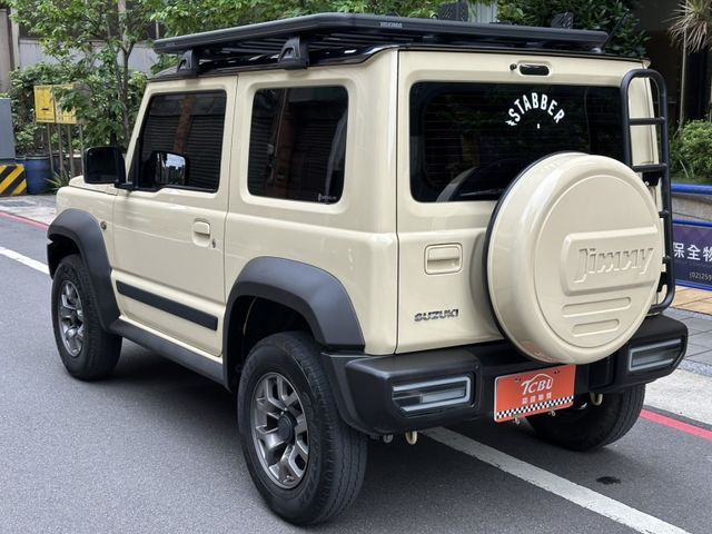 Suzuki Jimny  第7張相片