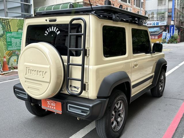 Suzuki Jimny  第9張相片