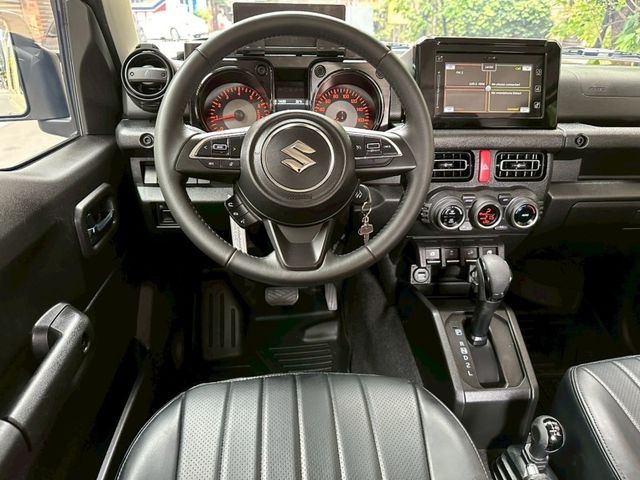 Suzuki Jimny  第10張相片