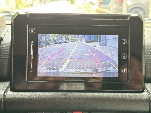 Suzuki Jimny  第14張相片