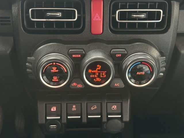 Suzuki Jimny  第15張相片