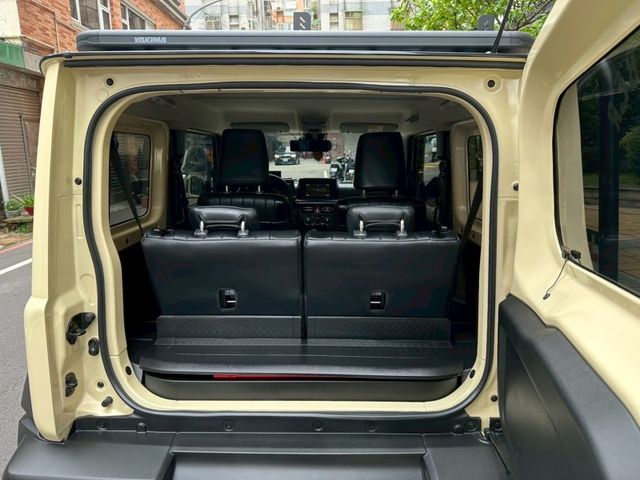 Suzuki Jimny  第17張相片