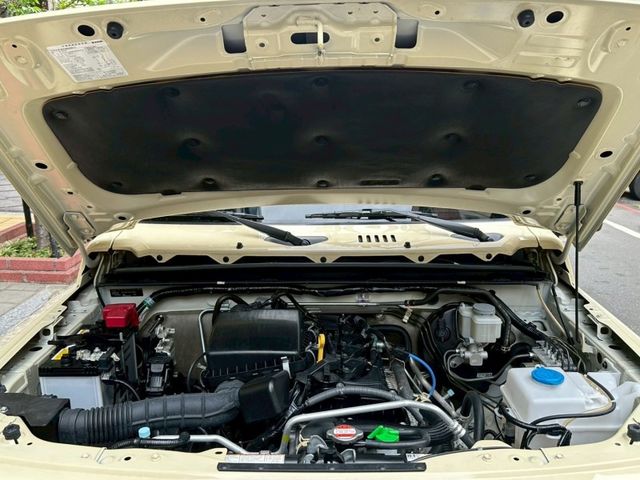 Suzuki Jimny  第19張相片