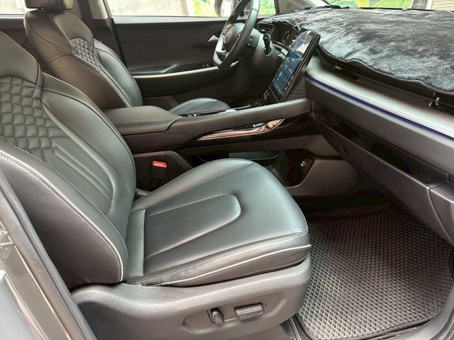 Hyundai Custin  第13張相片