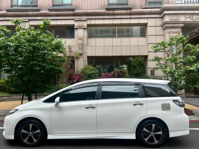 Toyota Wish  第6張相片