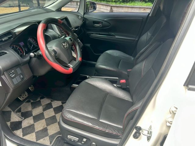 Toyota Wish  第11張相片