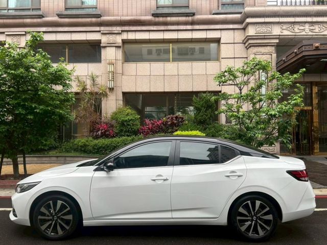 Nissan Sentra  第6張相片