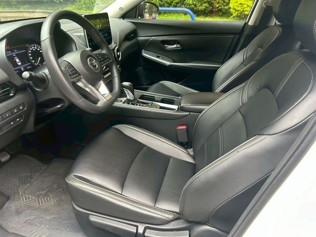 Nissan Sentra  第11張相片