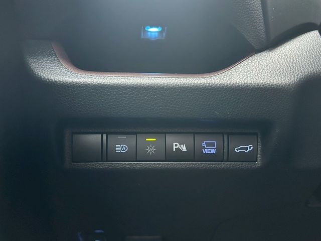 Toyota RAV4  第18張相片