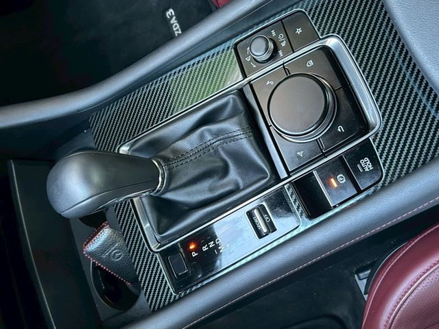 Mazda Mazda3  第17張相片