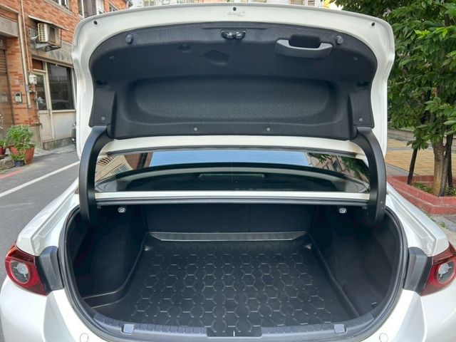 Mazda Mazda3  第19張相片