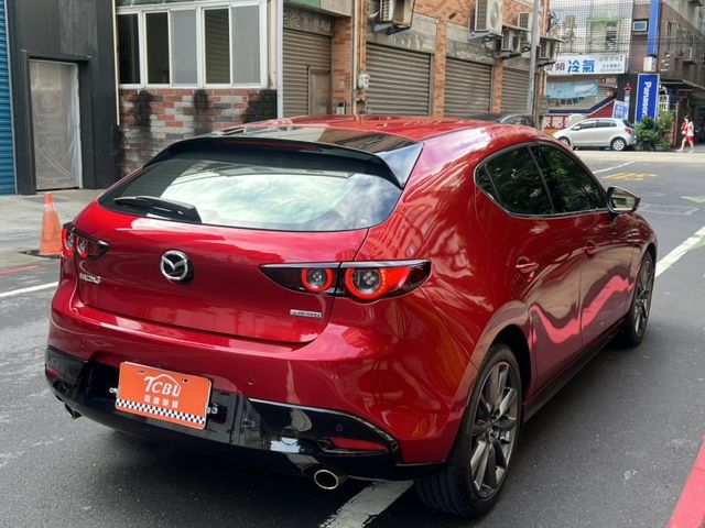 Mazda Mazda3  第8張相片